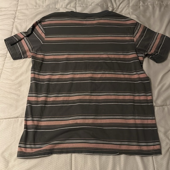 Men’s RVCA Size Small Grey and Pink Striped T-Shirt - Picture 2 of 3
